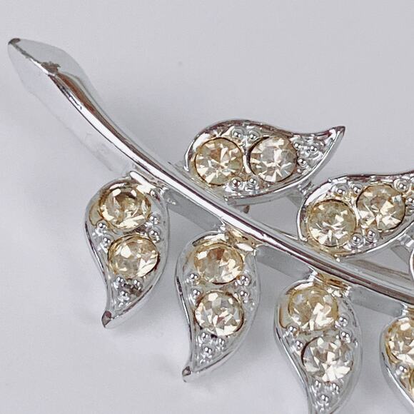 VTG 60s Signed Sarah Coventry Brooch Mid Century Silver Tone Rhinestone Leaf Pin - Picture 3 of 11